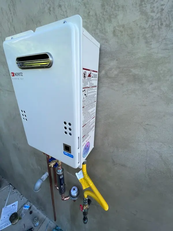 Tankless water heater installation for Perrywood homes